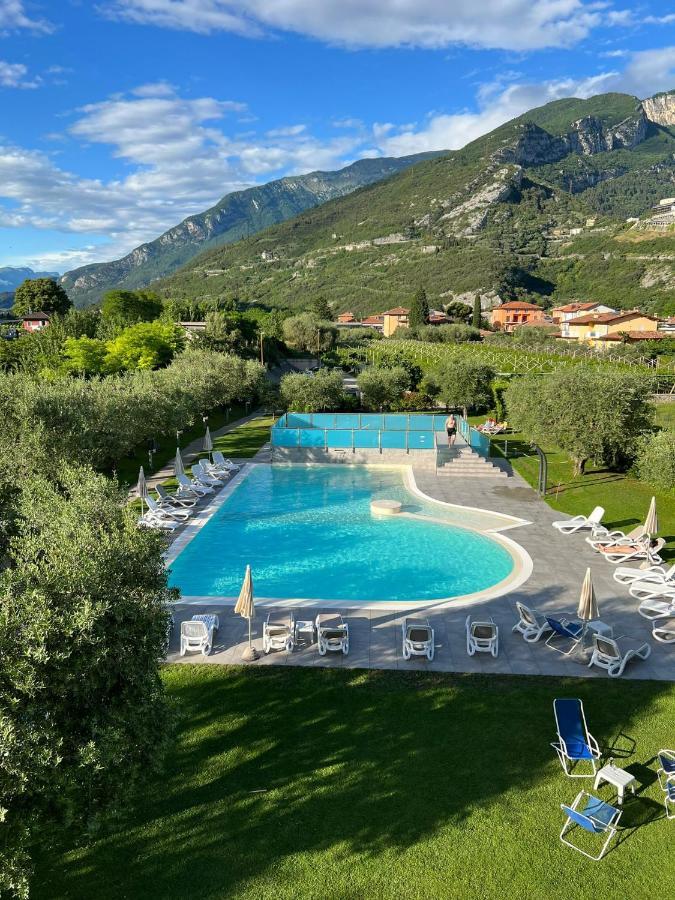 Hotel Piccolo Mondo Torbole Sul Garda Esterno foto