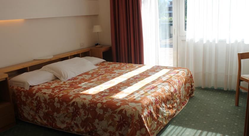 Hotel Piccolo Mondo Torbole Sul Garda Esterno foto