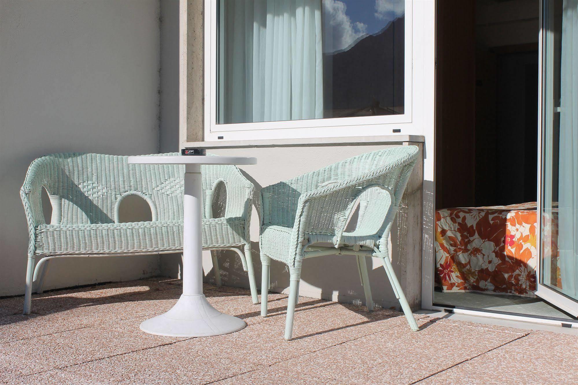 Hotel Piccolo Mondo Torbole Sul Garda Esterno foto